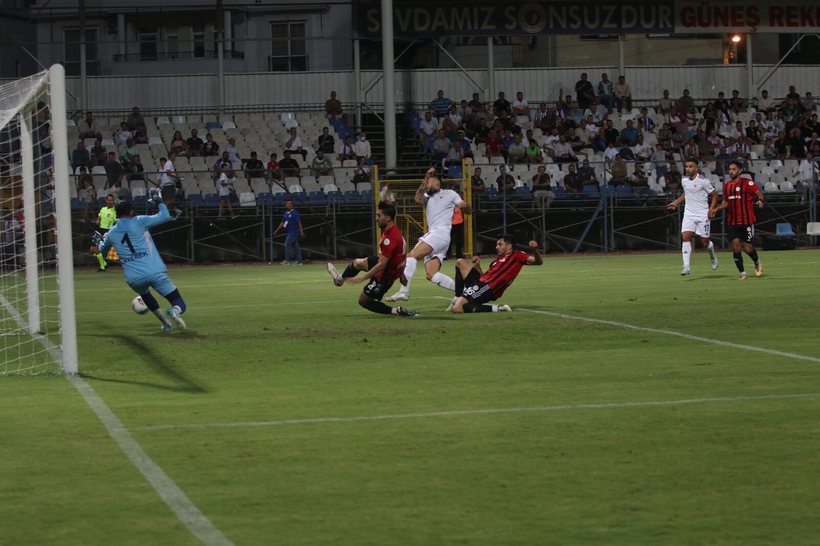 Fethiyespor Karaköprü’yü Zor Geçti; 1-0