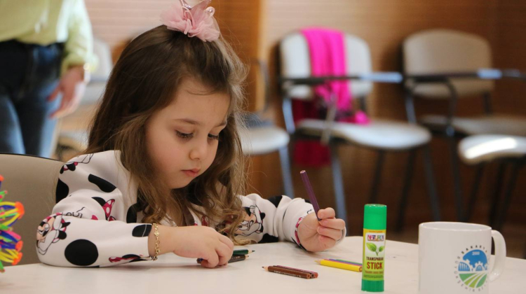 Çocuklar İçin Resimle Duygusal ve Zihinsel Gelişim Atölyesi Başladı