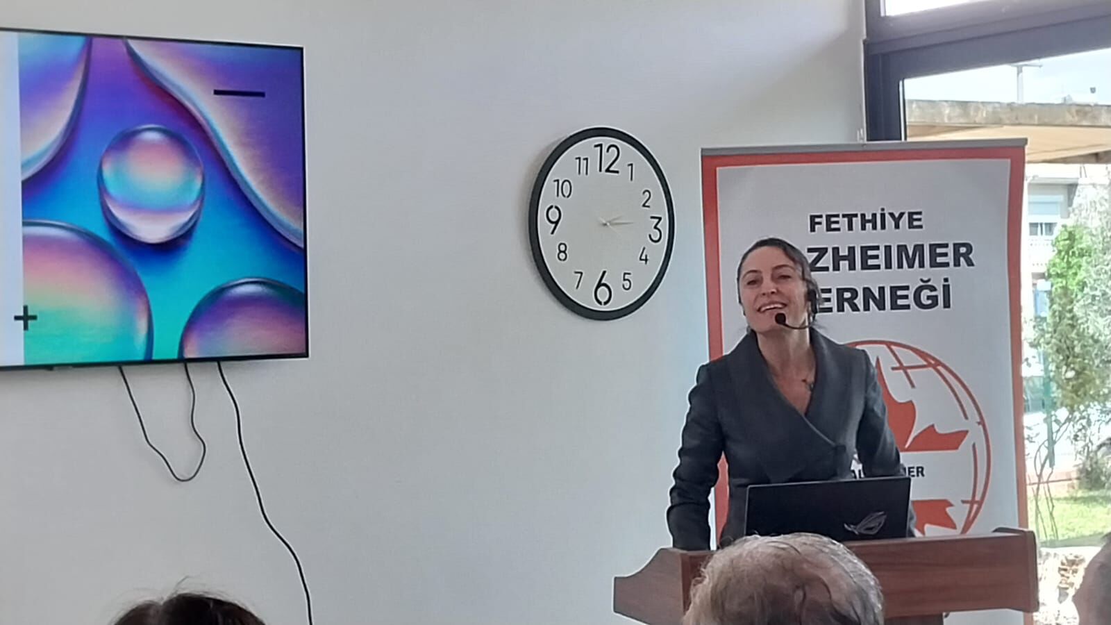 Fethiye Alzheimer Derneği'nden Yaşlılarda İlaç Kullanımı Semineri