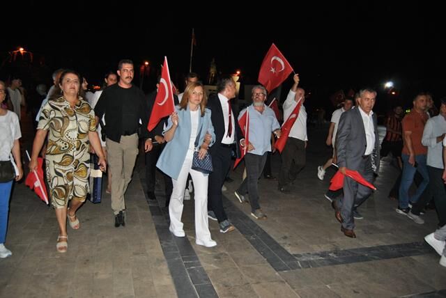 15 Temmuz Demokrasi Ve Milli Birlik Yürüyüşü Fethiye'de Gerçekleştirildi