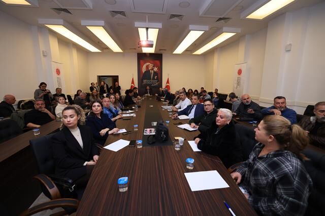 Gazetecilere “Algoritma Ve Sosyal Medya” Eğitimi