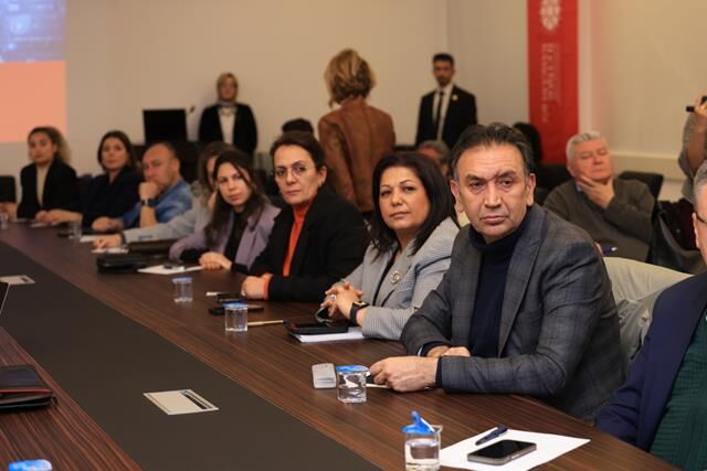 Gazetecilere “Algoritma Ve Sosyal Medya” Eğitimi