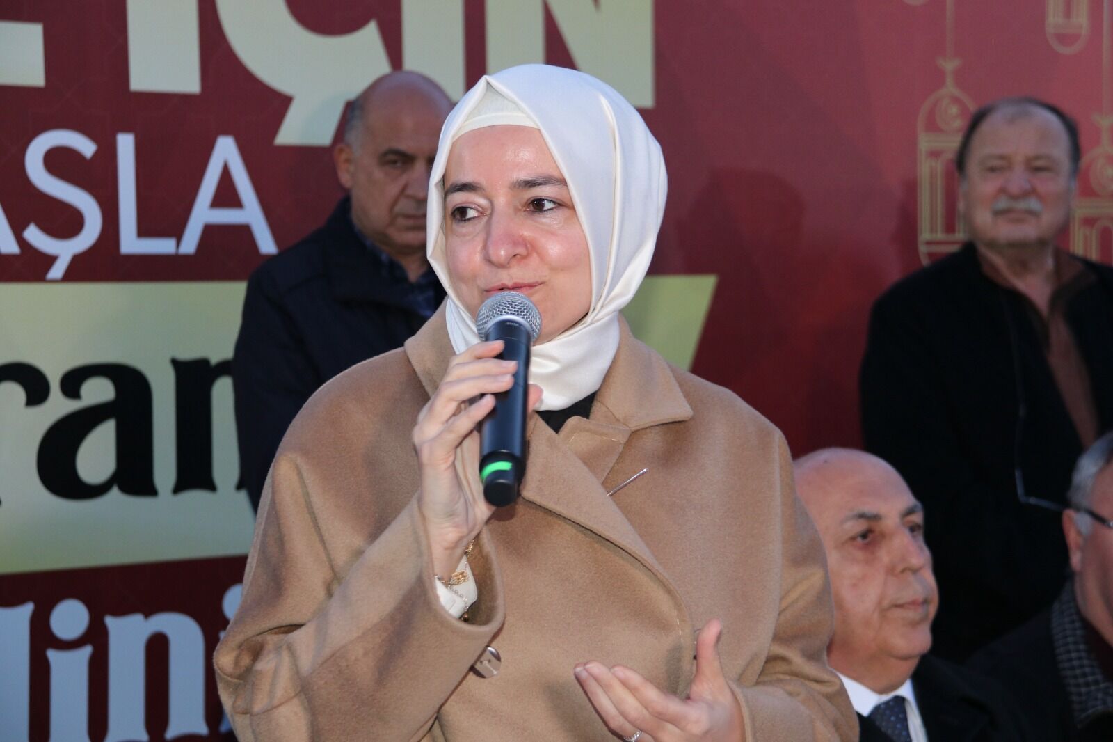 Kökten, Fethiye'de 5 Bin Kişilik İftar Yemeği Verdi (1)