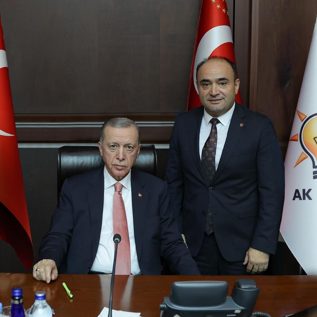 Başkan Akdeni̇zli̇, Beledi̇ye Başkanliği Görevi̇nde Bi̇ri̇nci̇ Yilini Doldurdu (2)