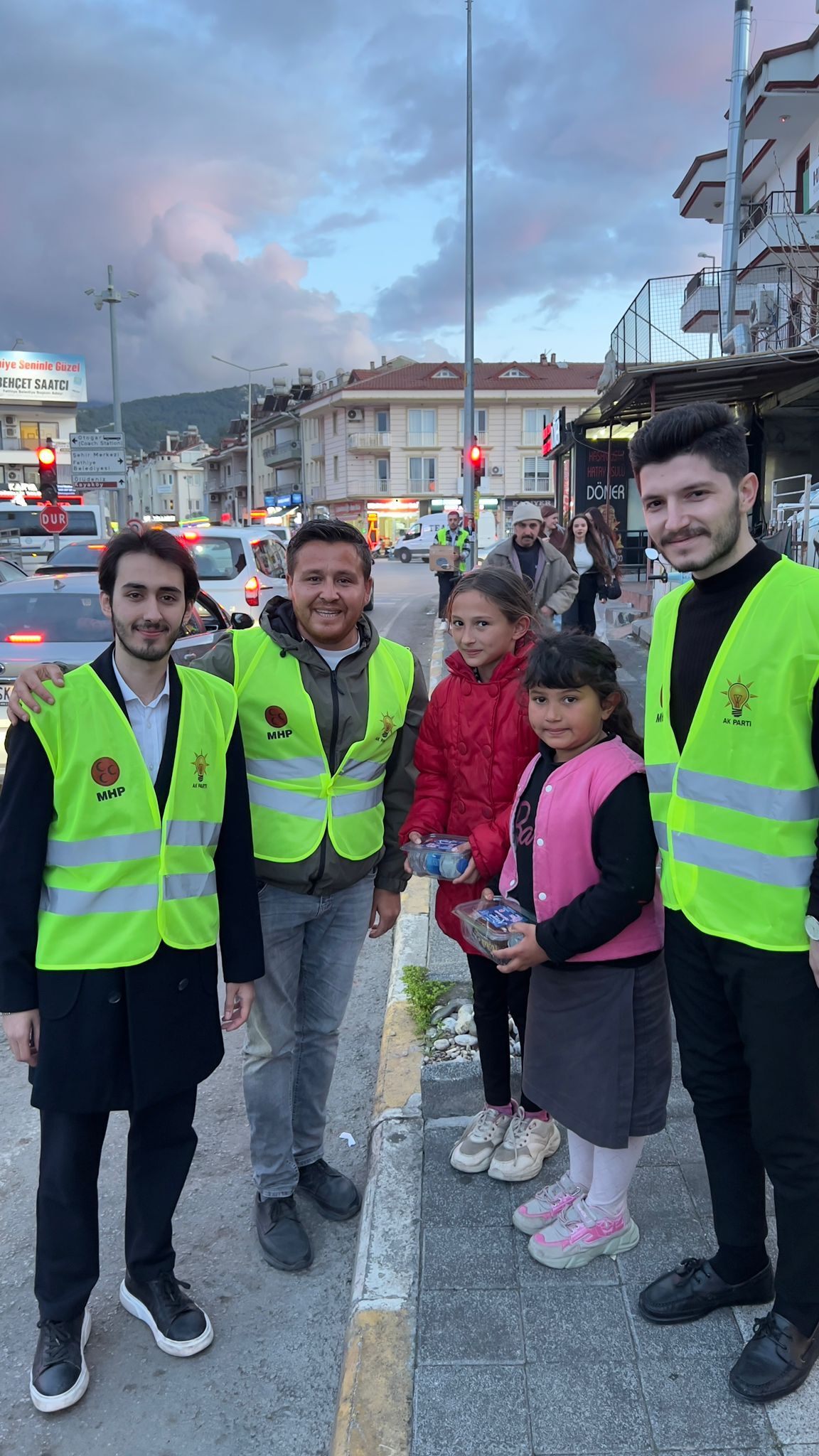 Ak Gençlik, ‘İftara Beş Kala’ Etkinliği Gerçekleştirdi (1)