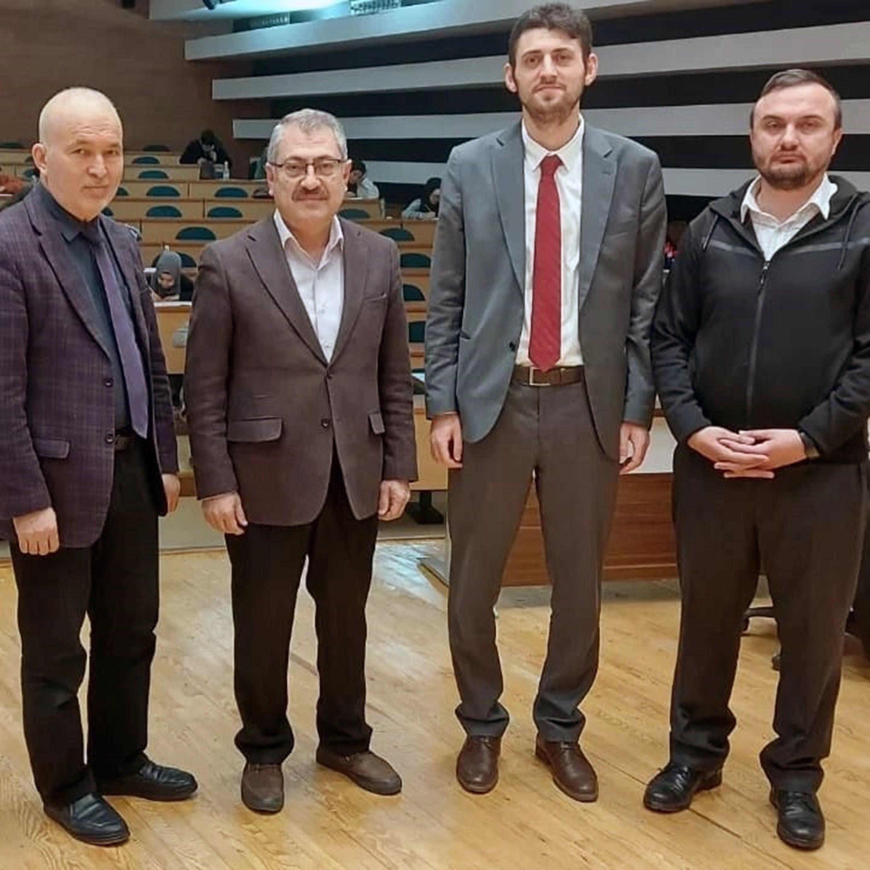 Lise Ve Üniversiteli Gençlere Umre Ödüllü Yarışma (2)