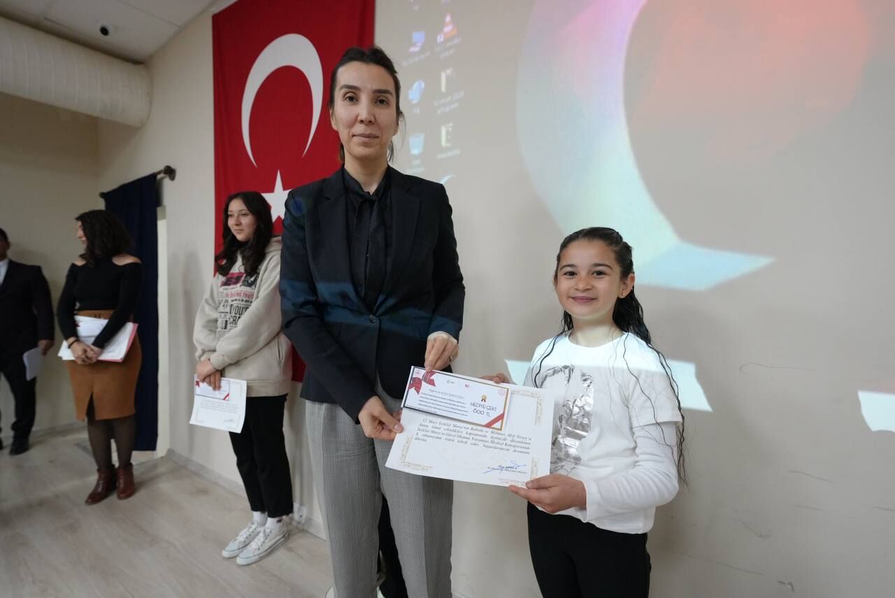 Seydi̇kemer’de İsti̇klal Marşimizin Kabulü Gururla Kutlandi (6)