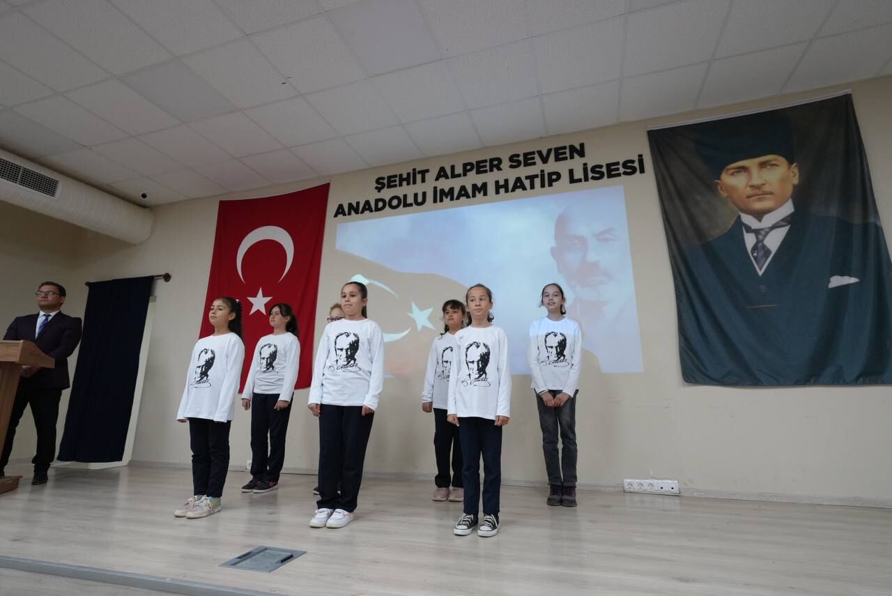 Seydi̇kemer’de İsti̇klal Marşimizin Kabulü Gururla Kutlandi (5)