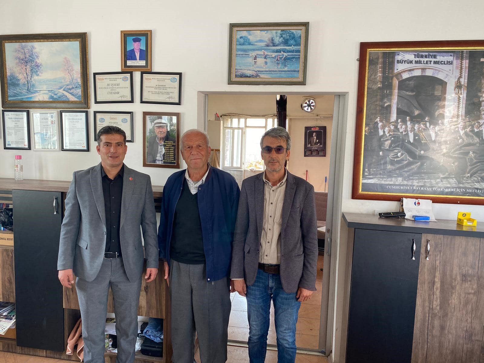 Muhtar Adayı Gizli “Mahallemize Hizmetkarlık Yapacağım” 2