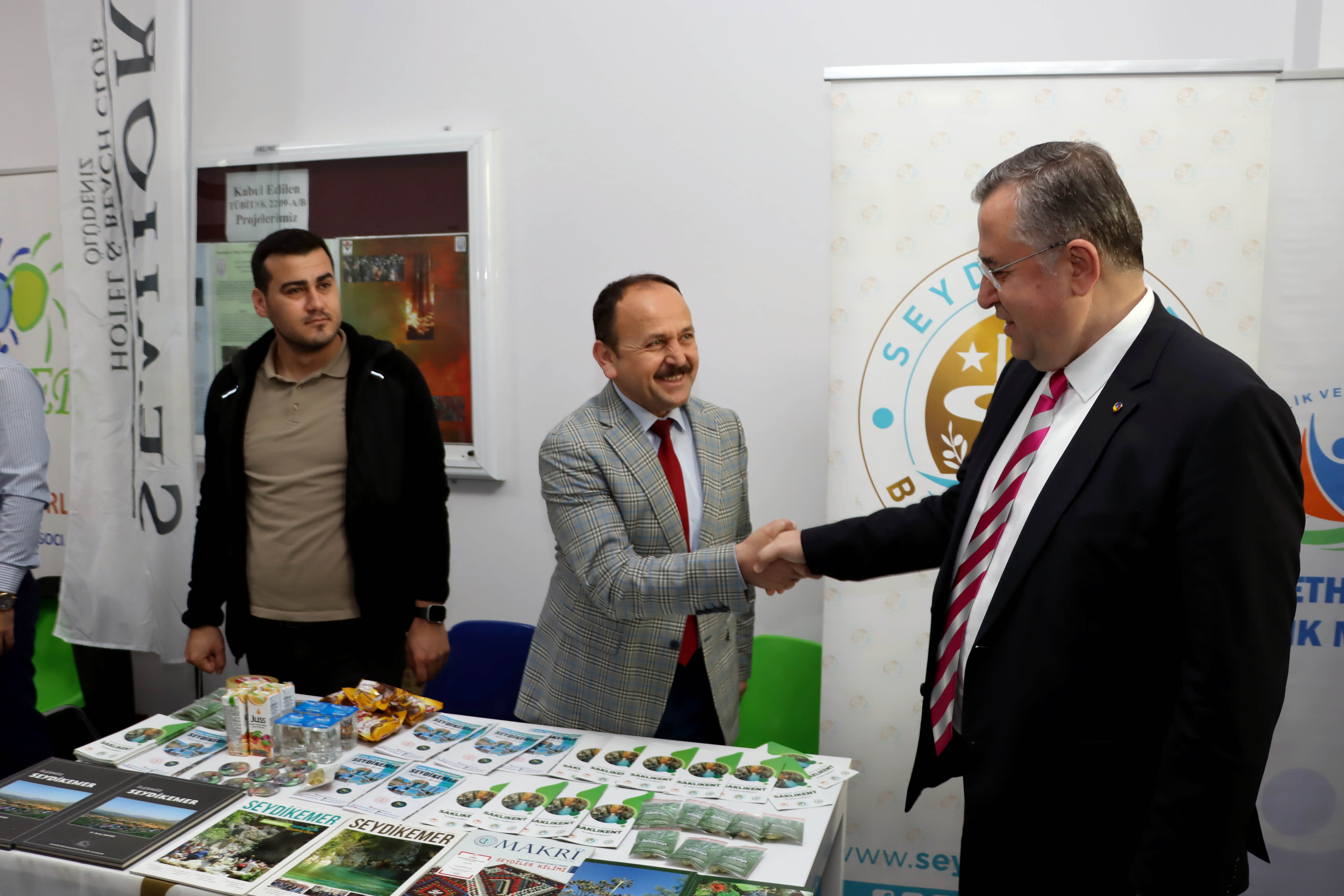 2024 03 04 Fethi̇ye’de Turi̇zm Sektörü Öğrenci̇lerle Buluştu (5)