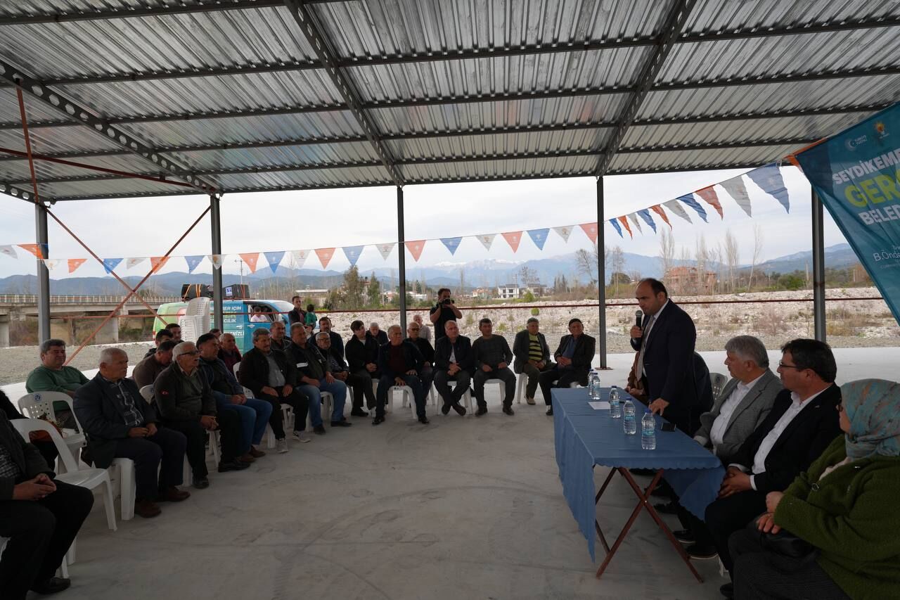 Başkan Akdeni̇zli̇ Seçi̇m Çalişmalarina Devam Edi̇yor (3)