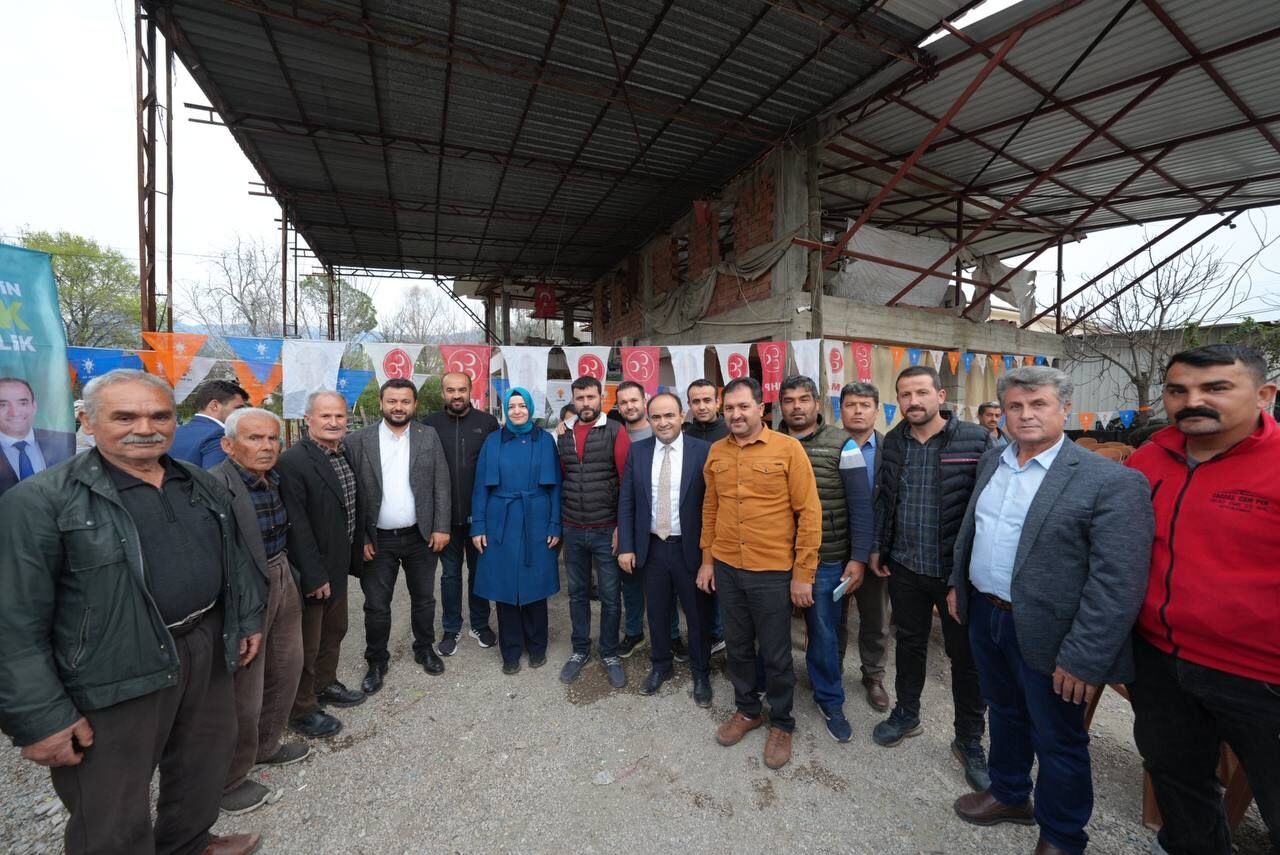 Başkan Akdeni̇zli̇ Seçi̇m Çalişmalarina Devam Edi̇yor (7)