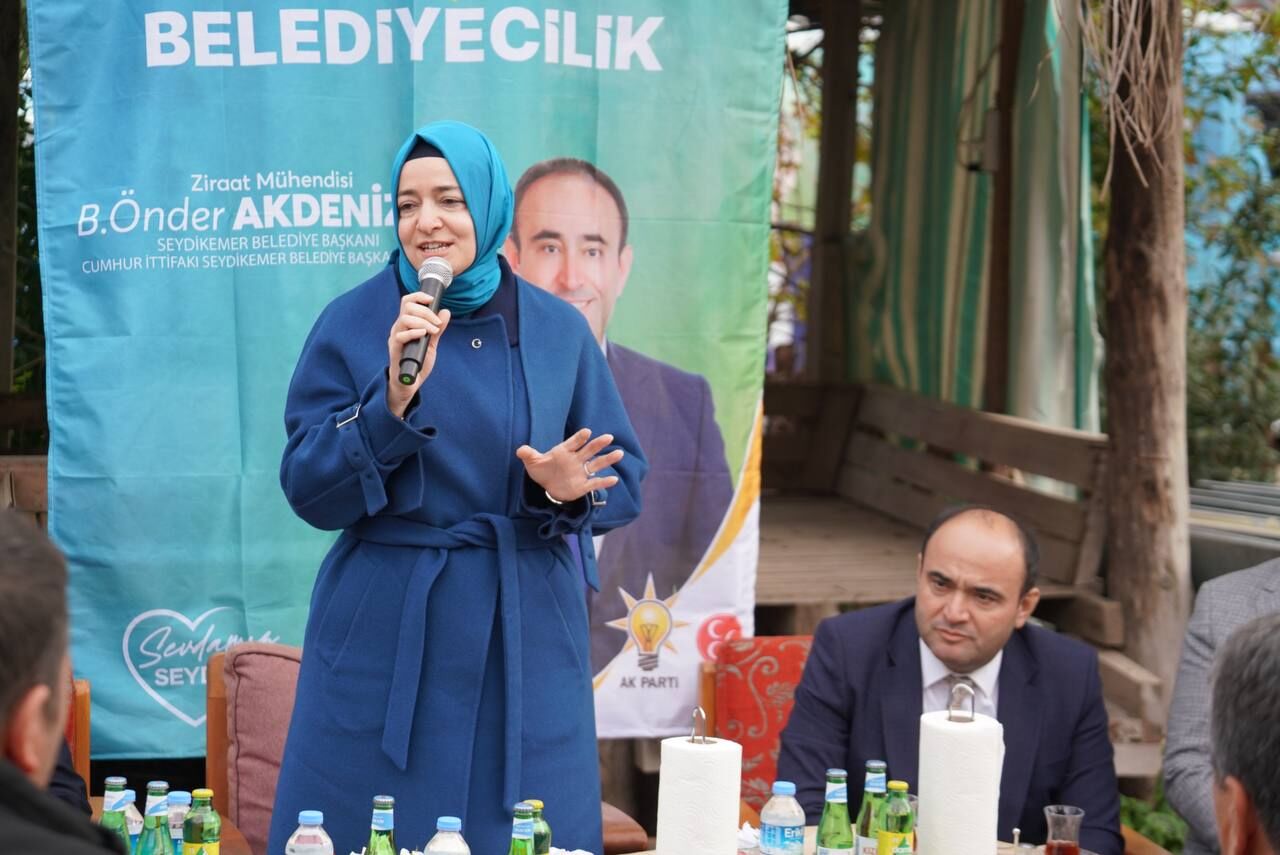 Başkan Akdeni̇zli̇ Seçi̇m Çalişmalarina Devam Edi̇yor (8)