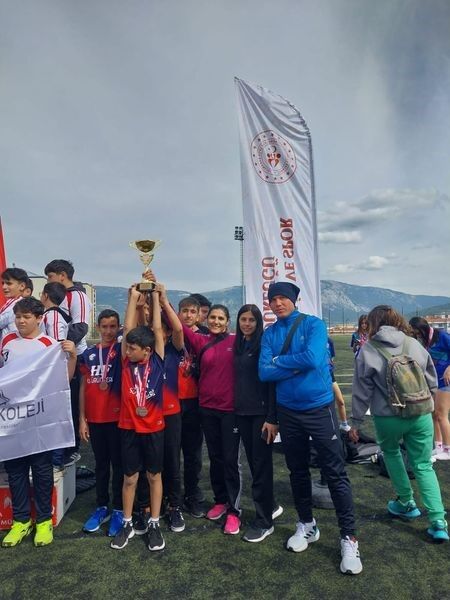 Seydikemer’deki Okullar Atletizm Yarışmasında Başarılı Oldu (1)