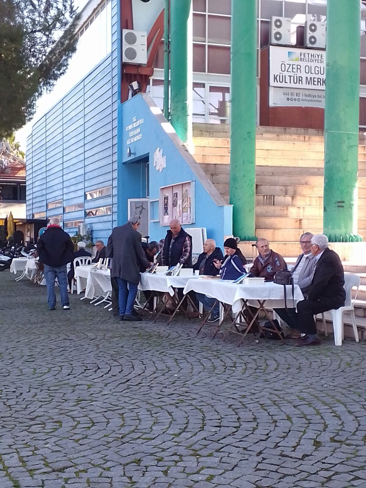 Fethiye Kitap İmza Günü Başarılı Geçti (5)