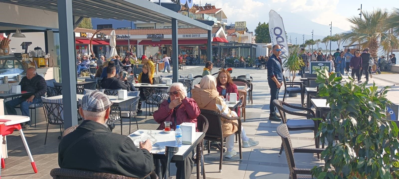 Fethiye'de Güneşli Havayı Gören, Sahile Koştu (4)