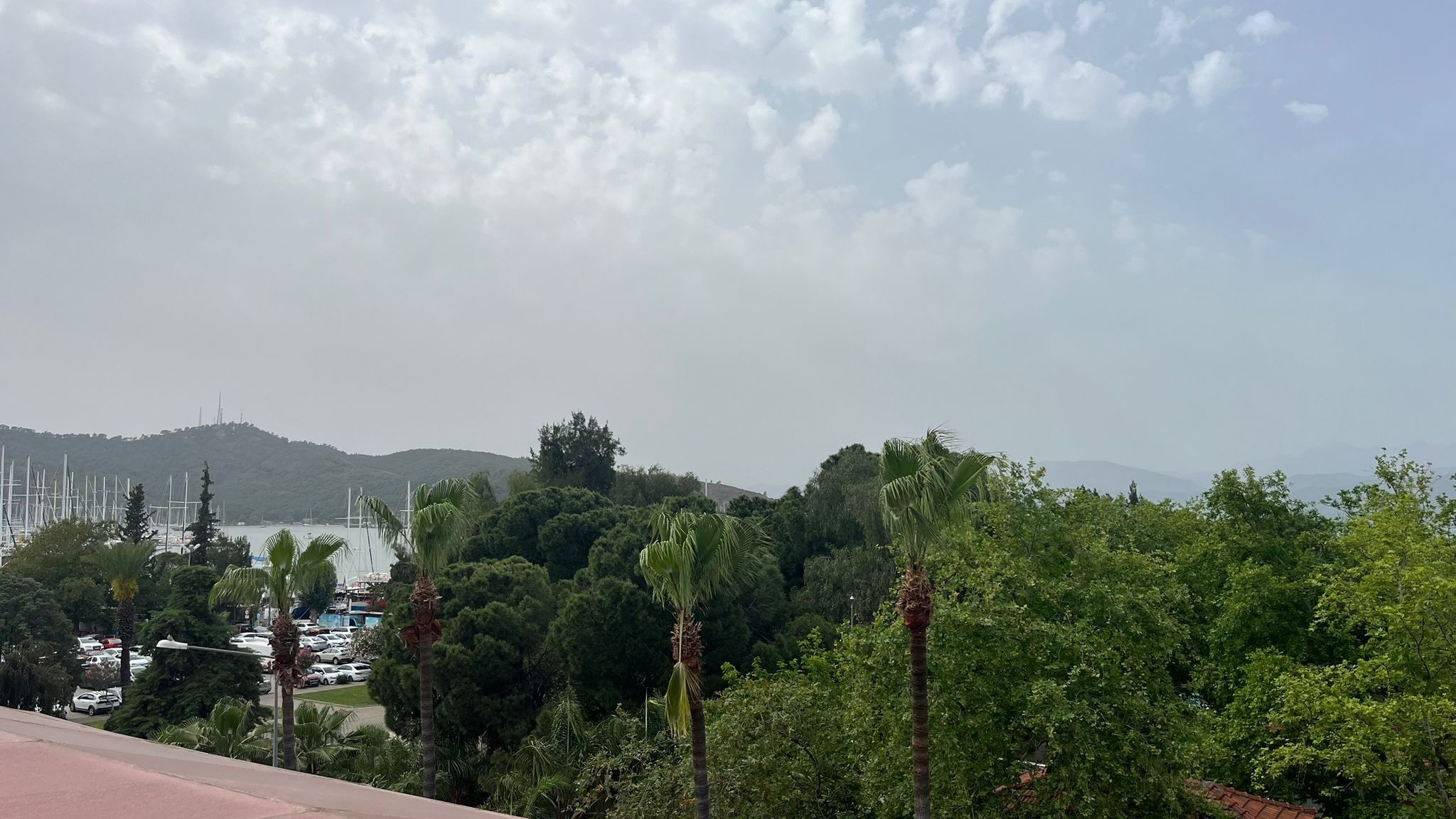Çöl Tozu Fethiye’yi Etkisi Altına Aldı (2)