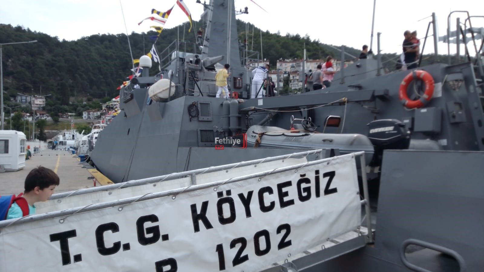 Halkın Ziyaretine Açılan, Askeri Gemiye Büyük İlgi Oldu (15)