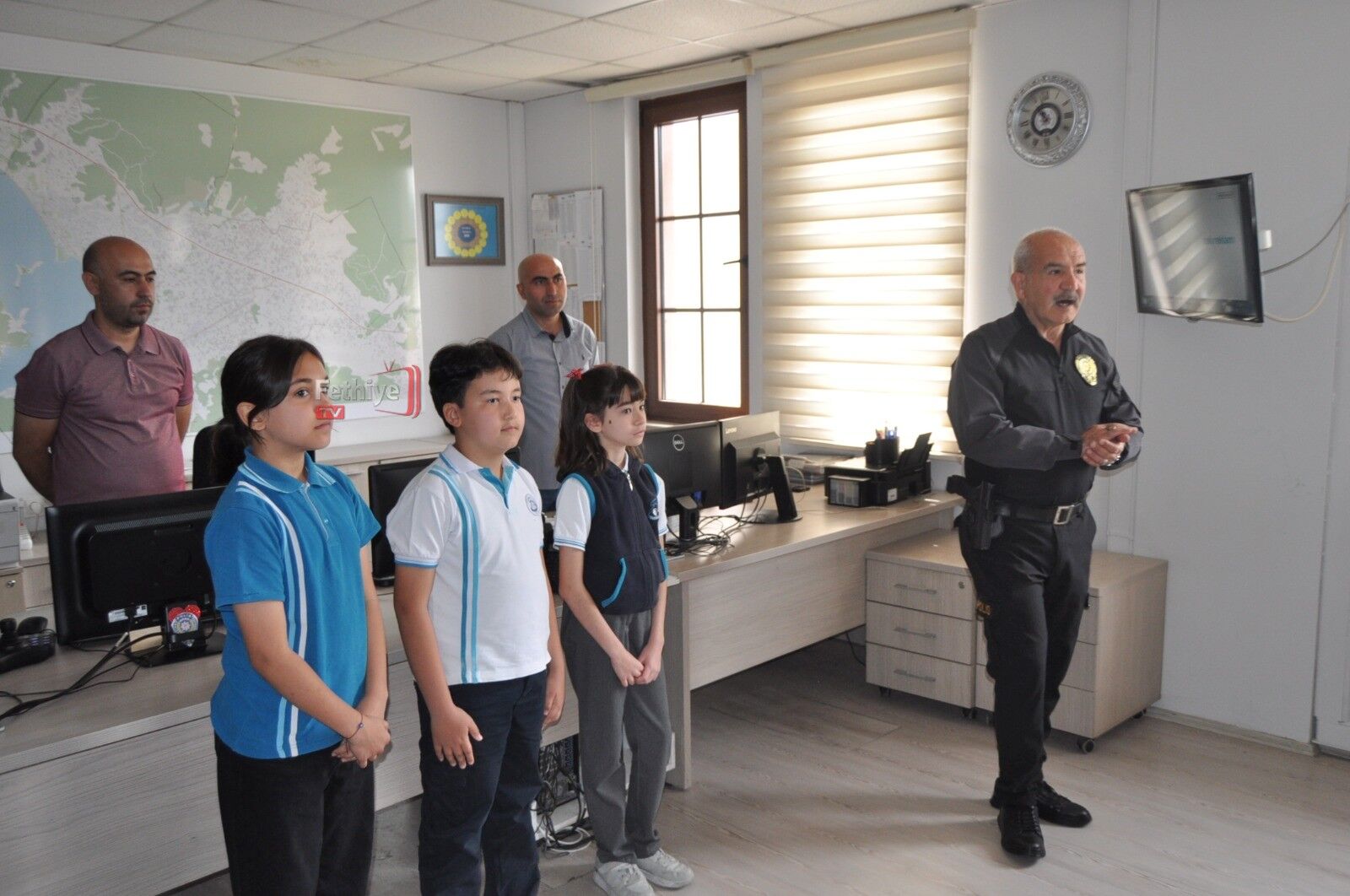 Emniyet Müdürü Dadaşoğlu, Görevi Öğrenci Miray’a Bıraktı (6)