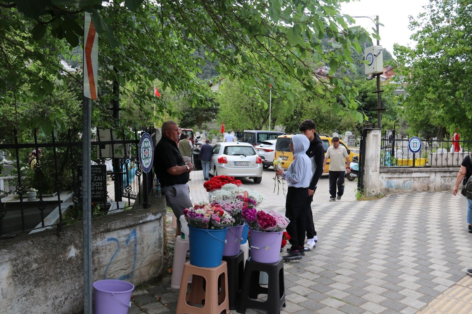 Fethiye’de Arefe Günü Mezar Ziyaretleri Unutulmadı (8)