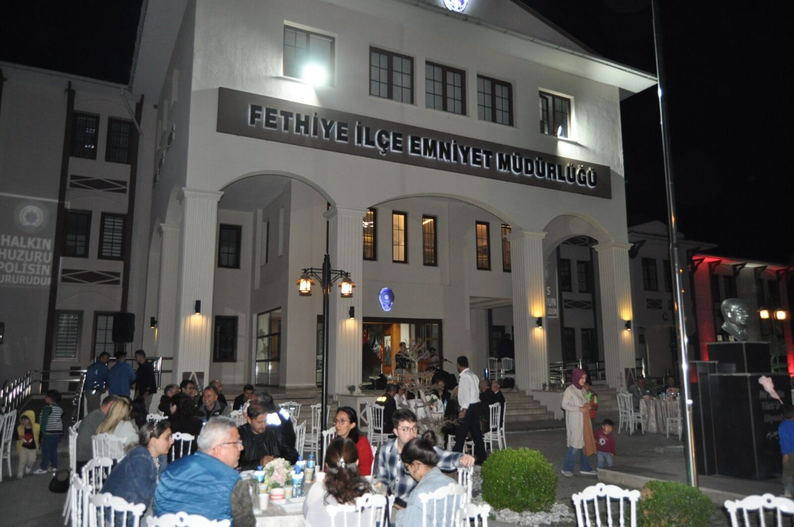 Fethiye İlçe Emniyet Müdürlüğü’nde Iftar Programı (6)