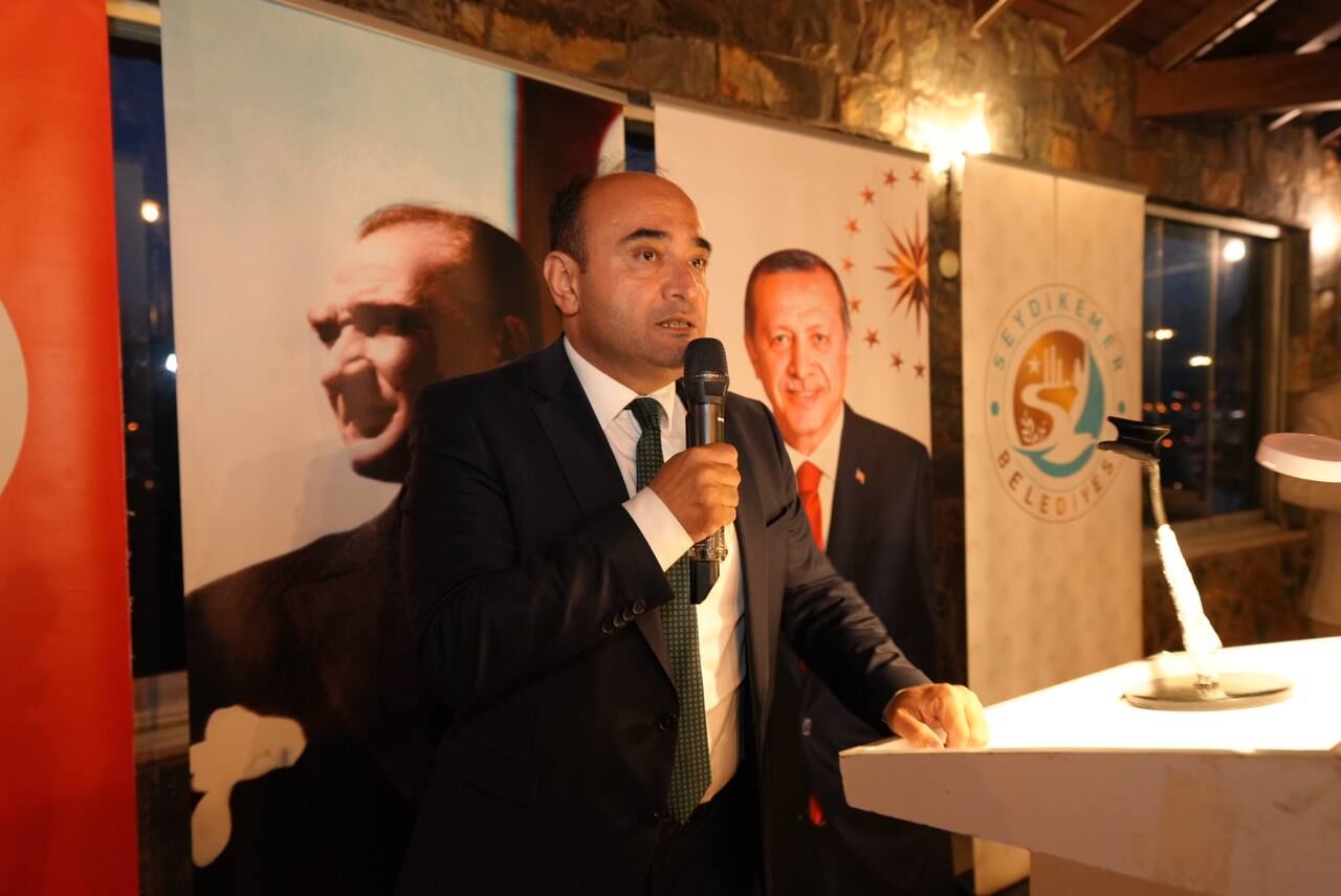 Başkan Akdeni̇zli̇, 5 Yil Görev Yapacaği Mecli̇s Üyeleri̇yle Bi̇r Araya Geldi̇ (3)