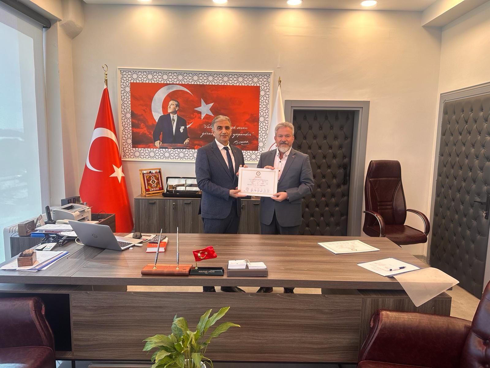 Fethiye'de İyi̇ Parti Meclis Üyeleri Mazbatalarını Aldı (3)