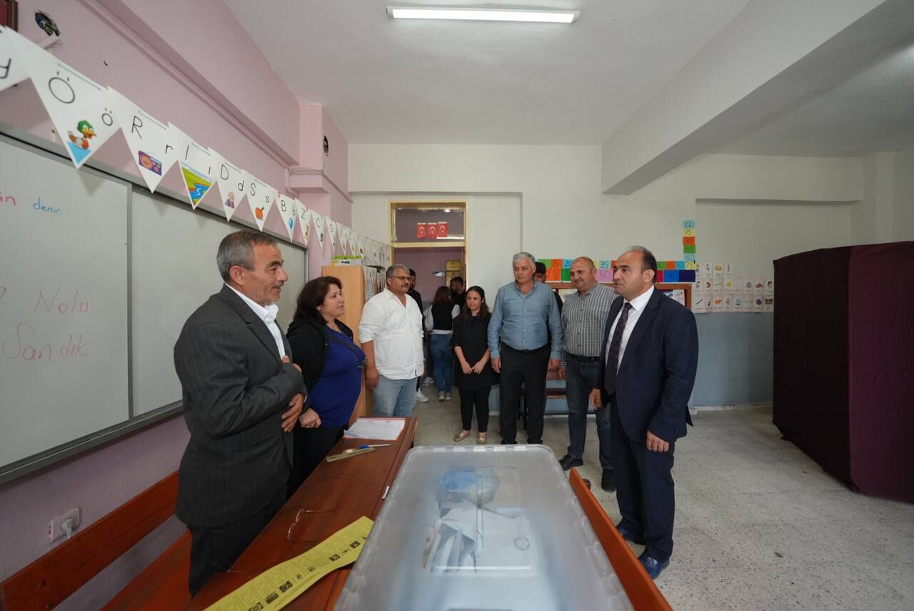 Akdeni̇zli̇ Sandik Görevli̇leri̇ni̇ Zi̇yaret Etti̇ (16)