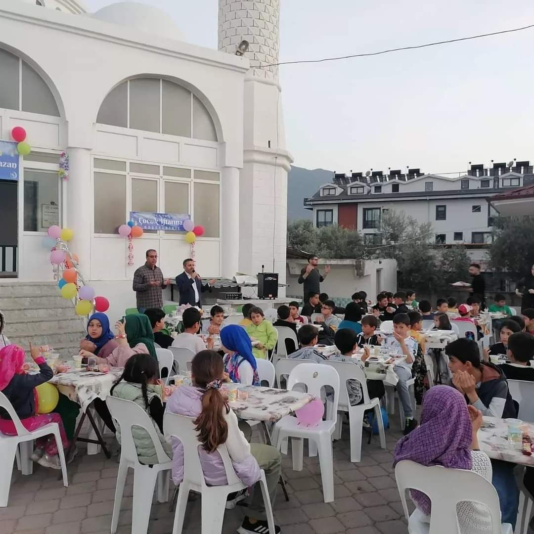 Çocuklar İçin Özel Çocuk İftar Programı (1)