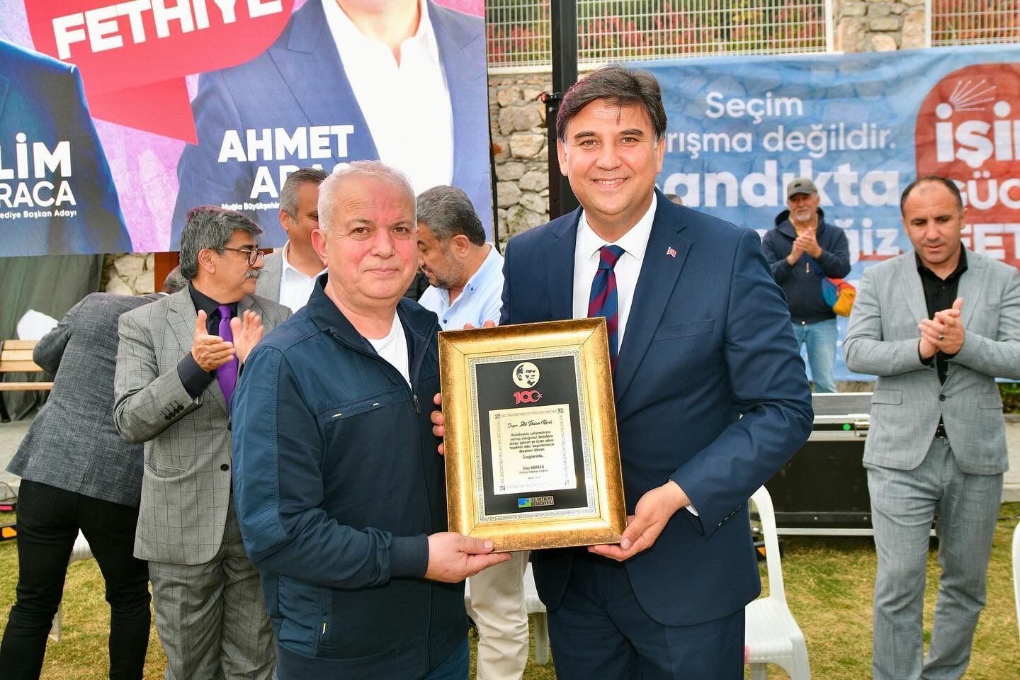 Alim Karaca Bizim Aklımızla Alay Etmeyin (6)