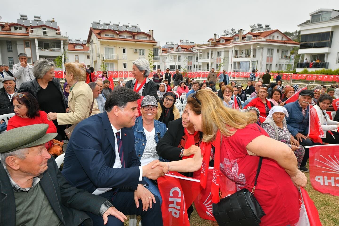 Alim Karaca Bizim Aklımızla Alay Etmeyin (7)