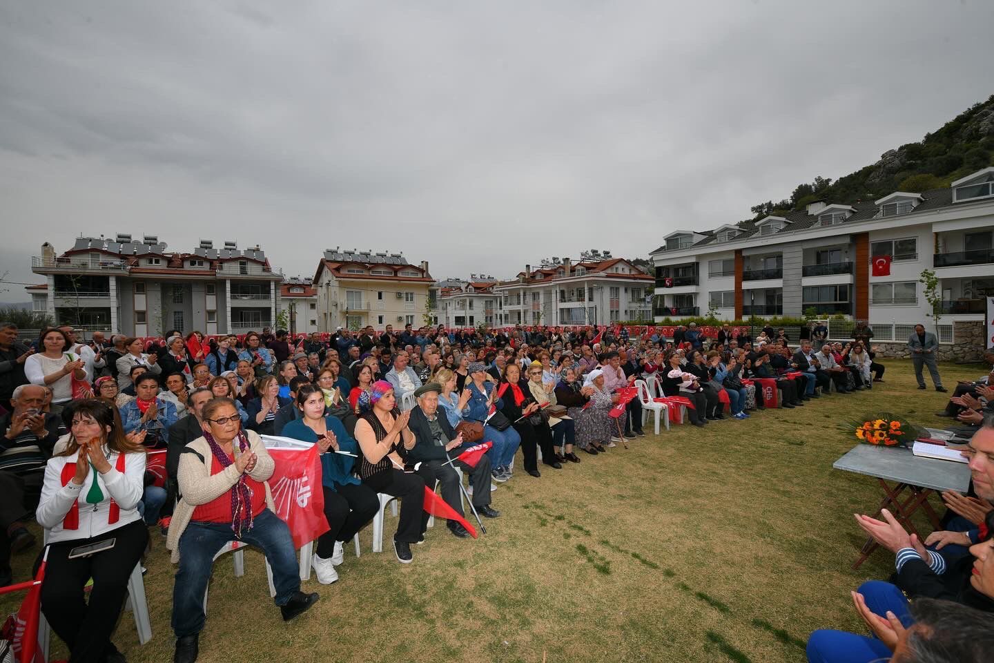 Alim Karaca Bizim Aklımızla Alay Etmeyin (9)