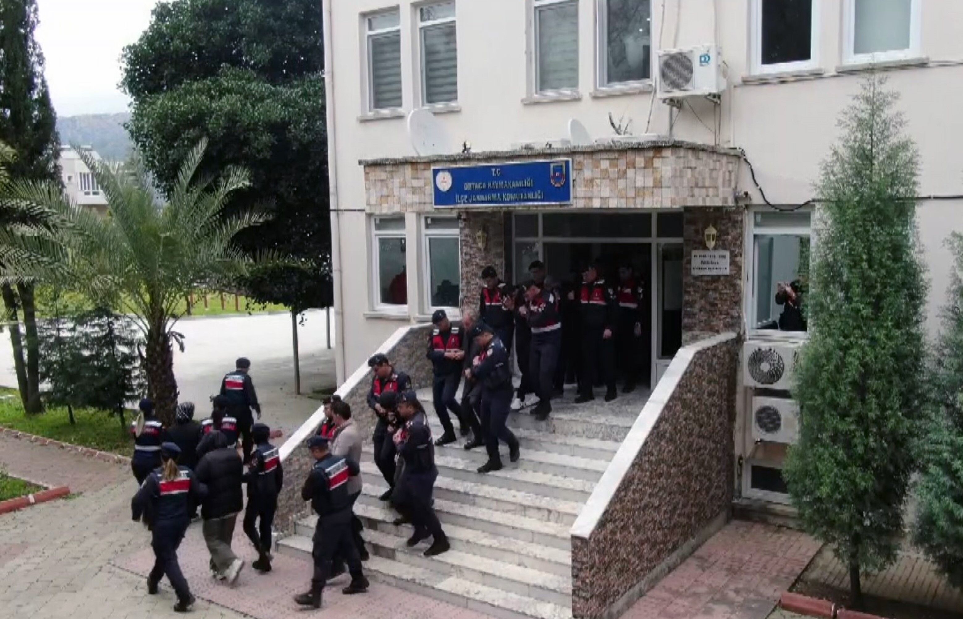 Dolandırıcılık Operasyonunda 3 Tutuklama (2)