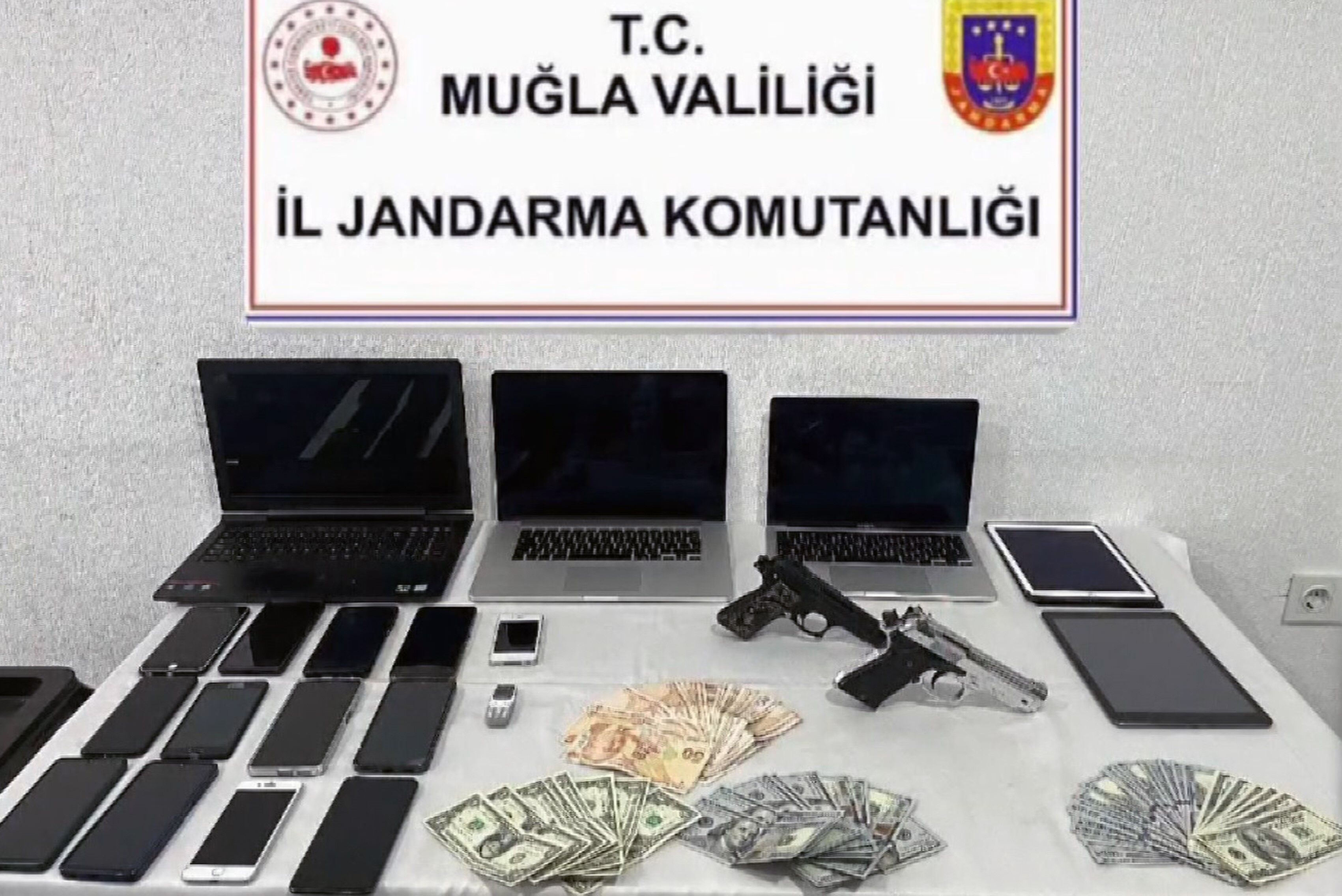 Dolandırıcılık Operasyonunda 3 Tutuklama (3)