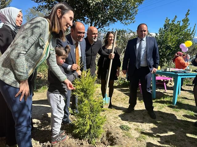 21 Mart Down Sendromu Farkındalık Günü Fethiye ve Seydikemer’de Kutlandı