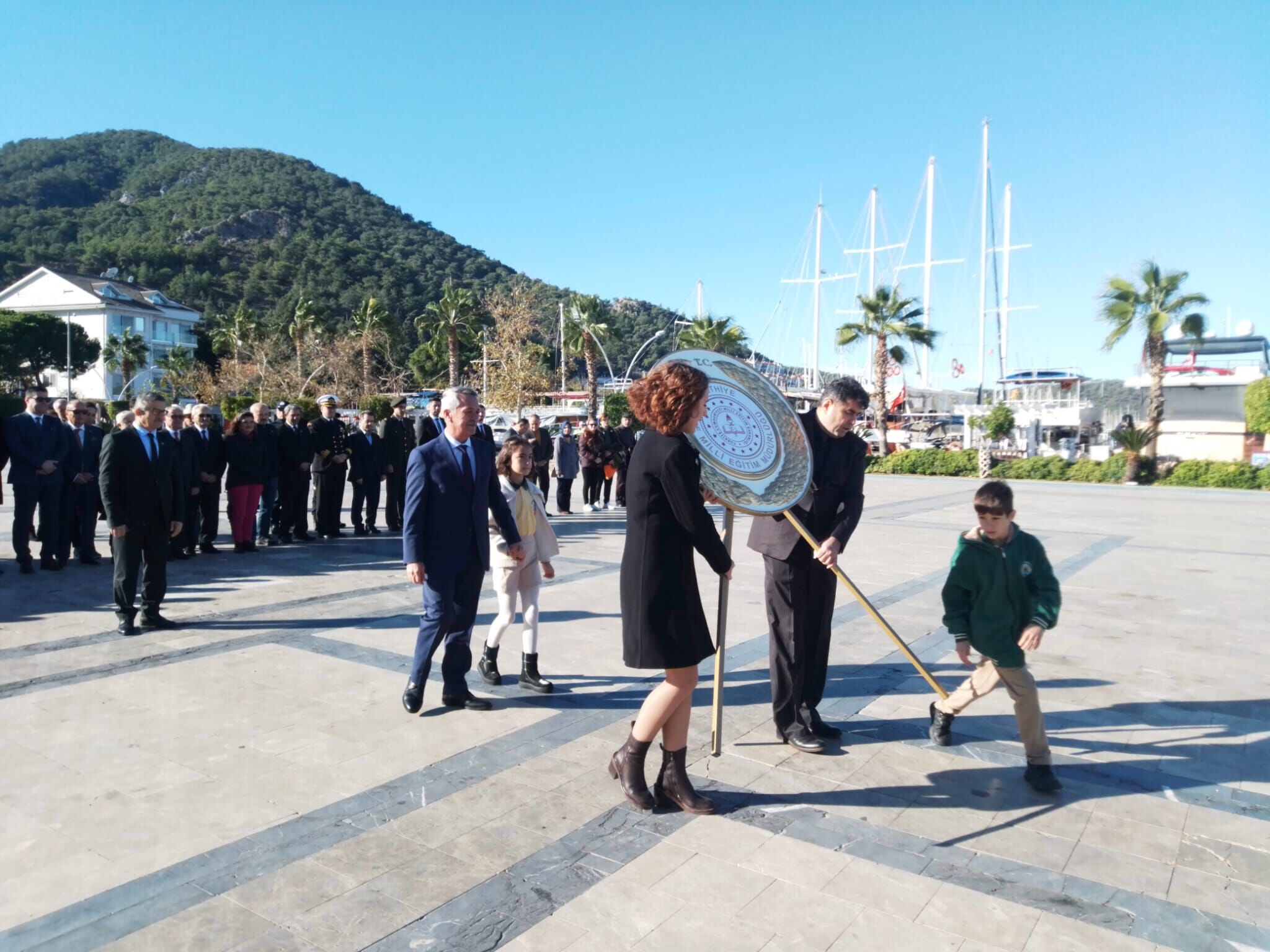 24 Kasım Öğretmenler Günü Fethiye'de Coşkuyla Kutlandı