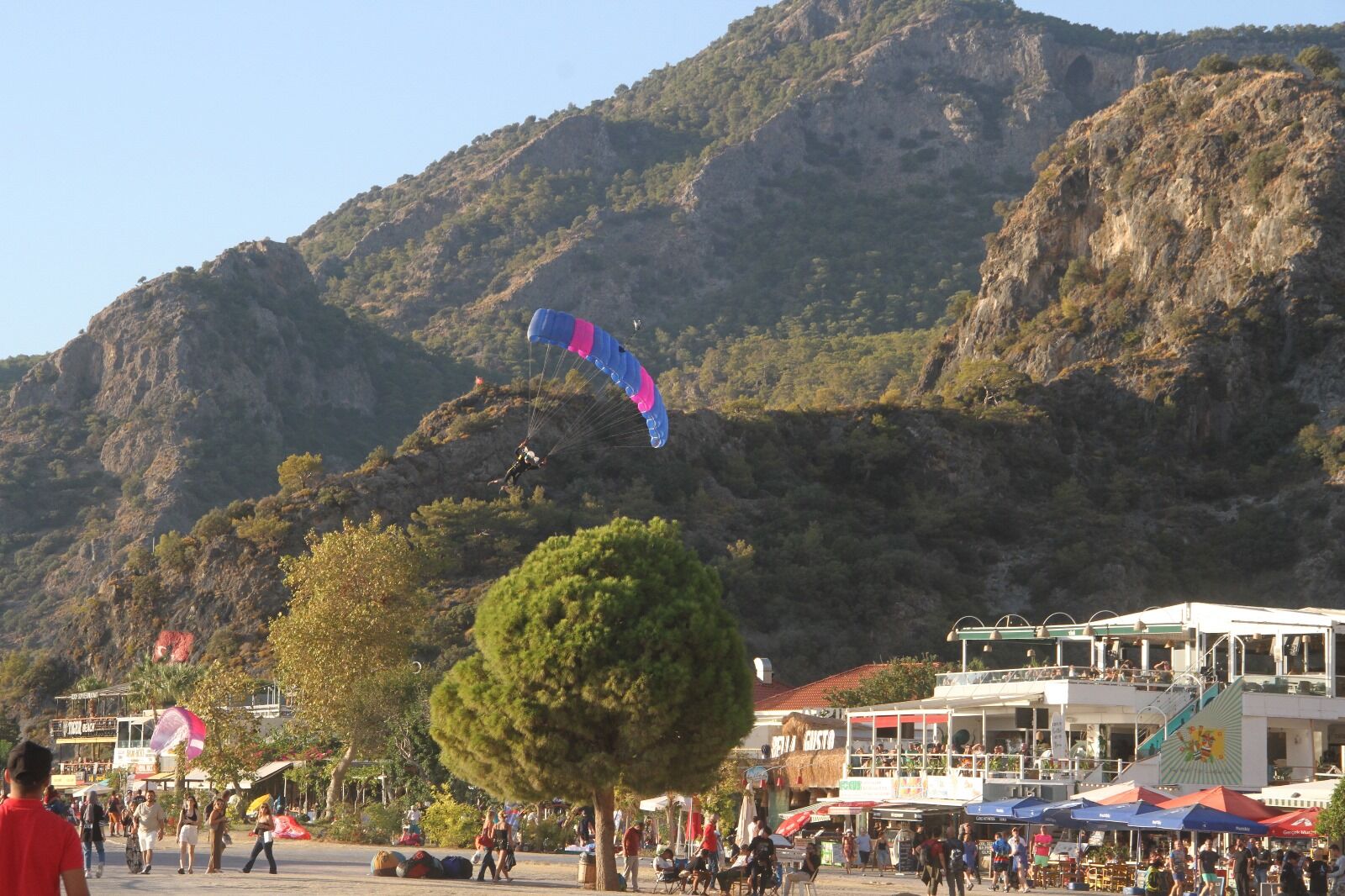 24. Uluslararası Fethiye Ölüdeniz Hava Oyunları Festivali Törenle Başladı