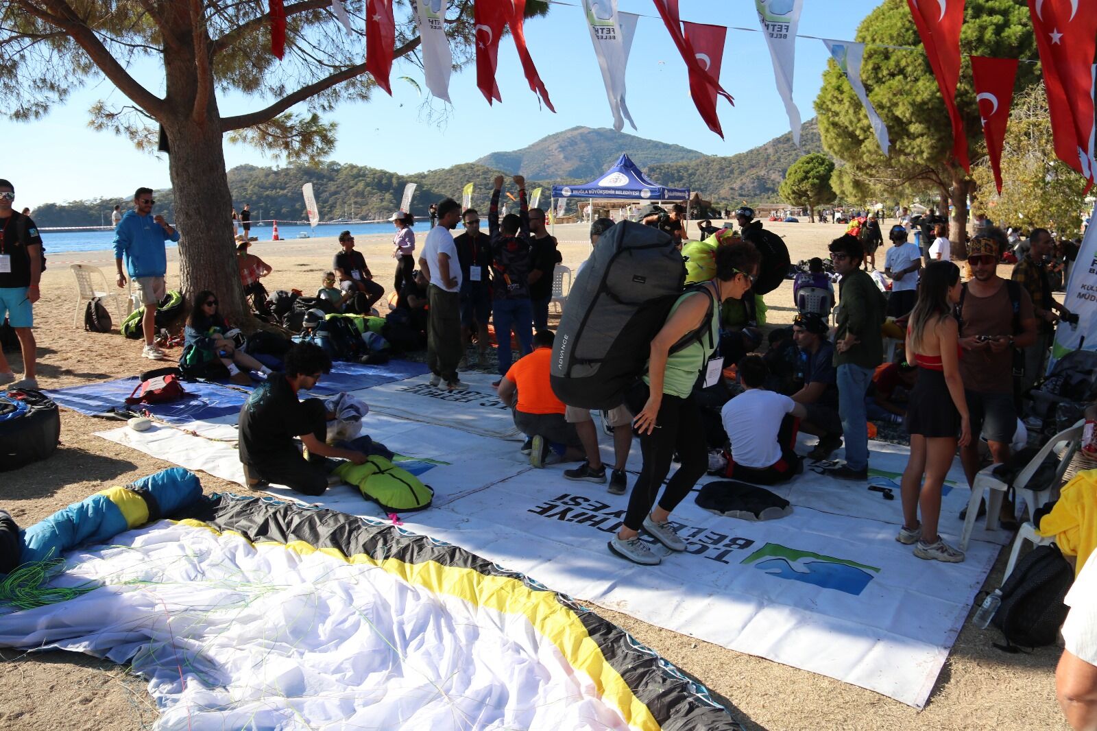 Ölüdeniz Hava Oyunları Festivali Coşkuyla Devam Ediyor