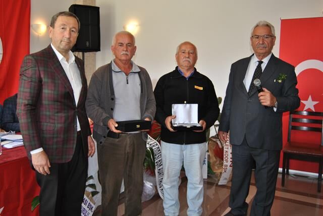 40 Yılı Aşkın Ortaklar Plaketle Ödüllendirildi
