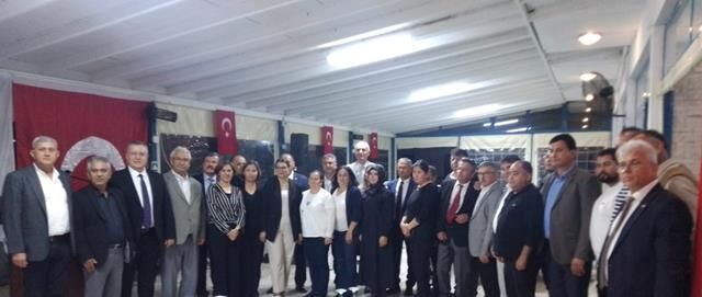 Fethiye'de 40 Yılı Dolduran Üyelere Plaket
