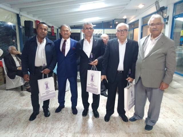 Fethiye'de 40 Yılı Dolduran Üyelere Plaket