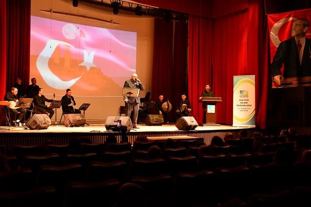 Fethiye’de ‘Destansı Türküler Dinletisi’ İlgi Gördü