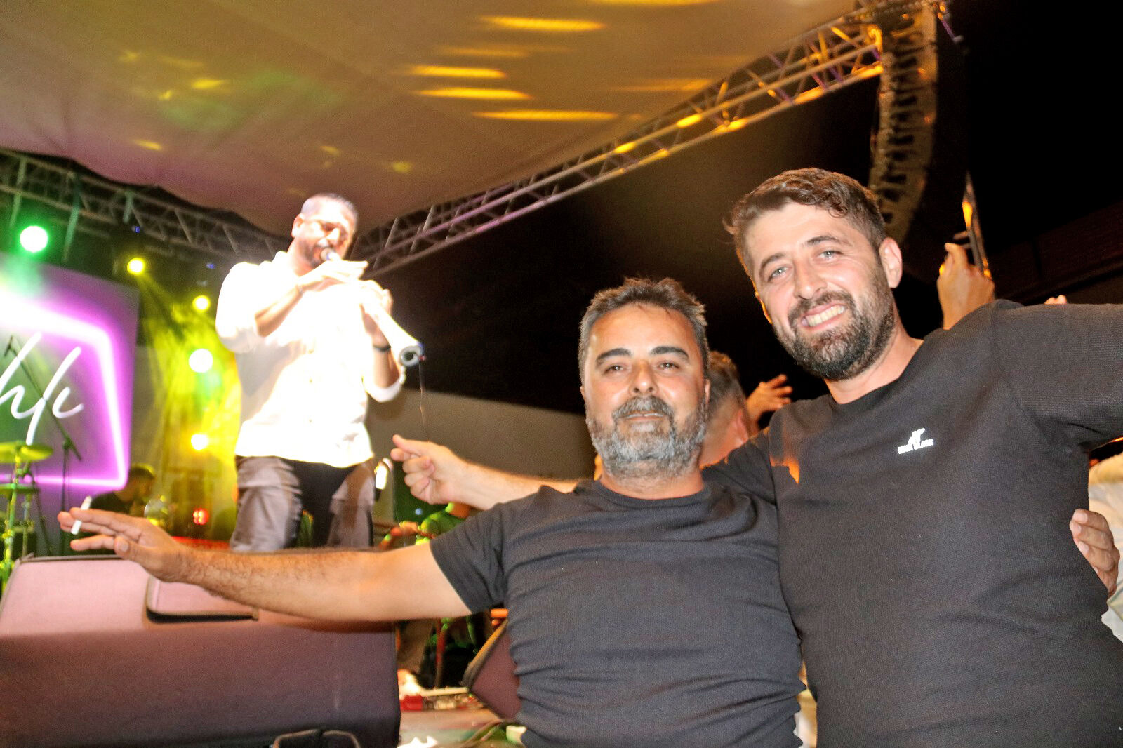 Mesut Külahlı, Fethiyelileri Mest Etti