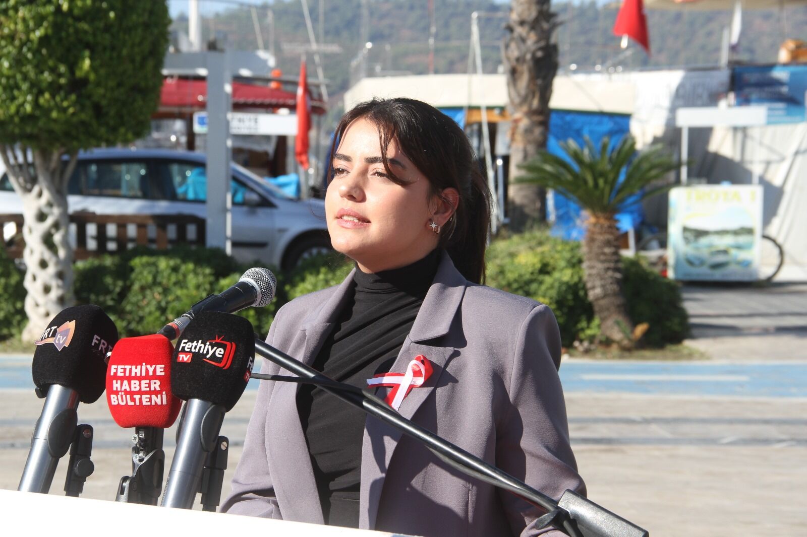 5 Aralık Dünya Kadın Hakları Günü'nde Fethiye'de Tören Düzenlendi