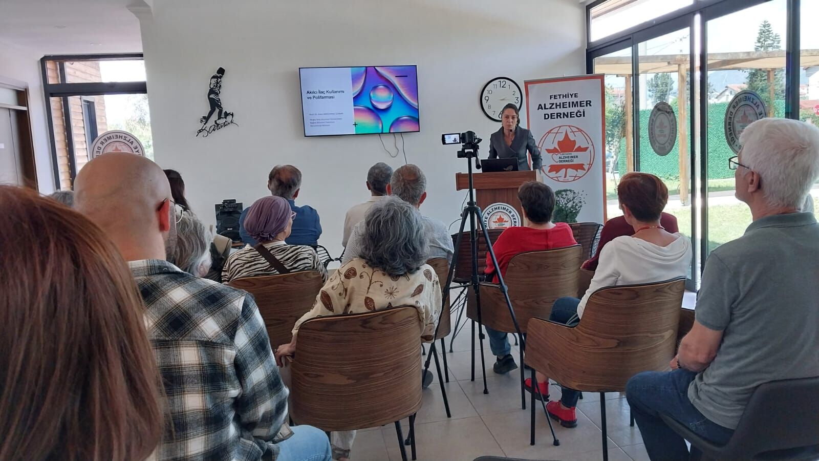 Fethiye Alzheimer Derneği'nden Yaşlılarda İlaç Kullanımı Semineri