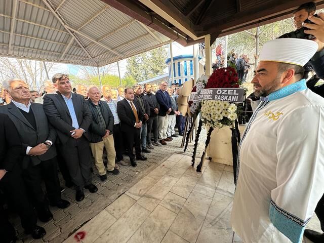 Fethiye Belediye Başkanı Alim Karaca’nın Annesi Melahat Karaca Son Yolculuğuna Uğurlandı