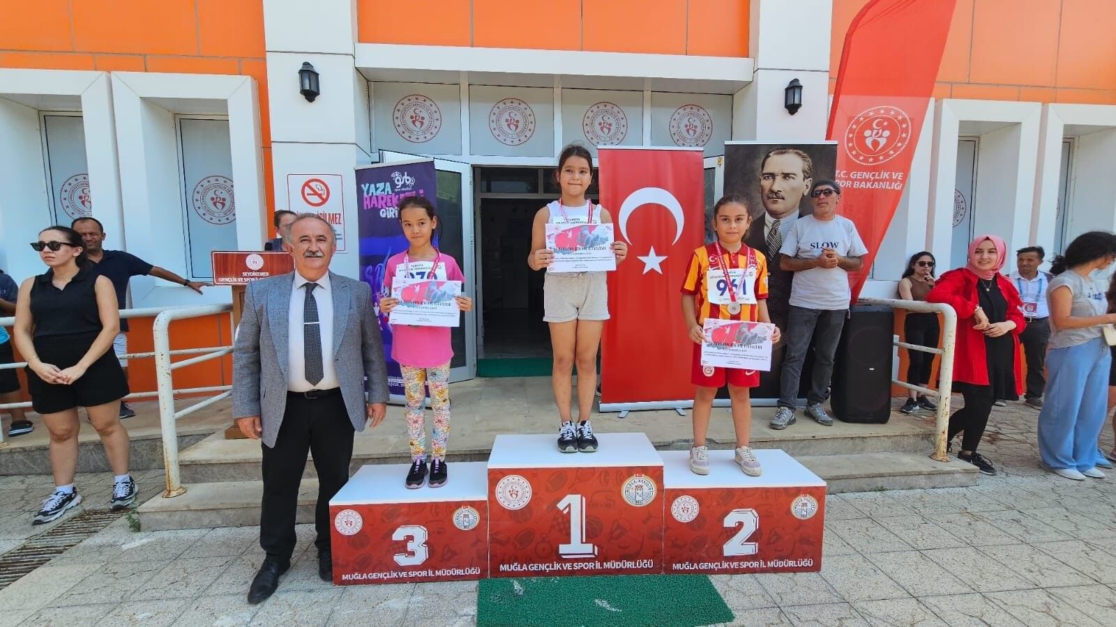 Seydikemer’de Yol Koşusu Gerçekleştirildi