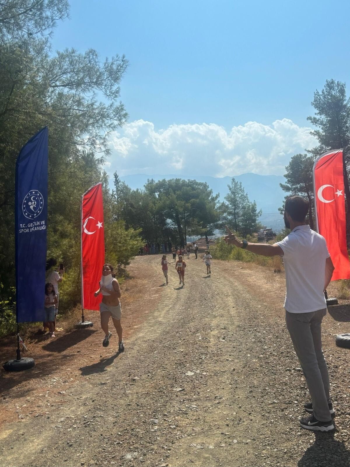 Seydikemer’de Yol Koşusu Gerçekleştirildi