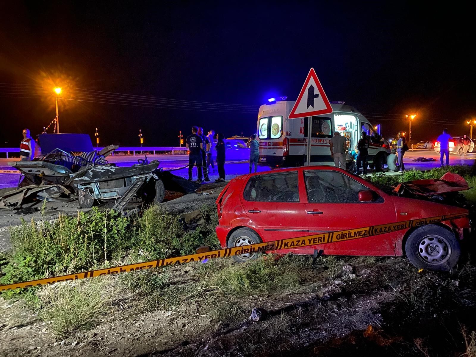 Burdur-Fethiye Karayolunda Feci Kaza: 2 Ölü, 3 Yaralı