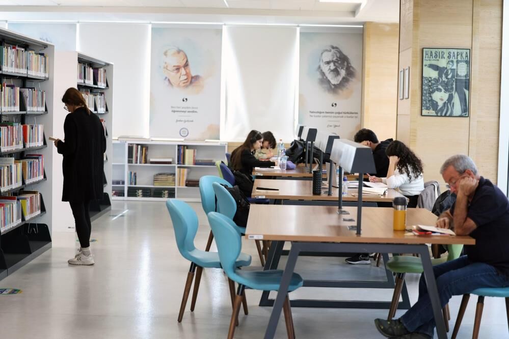 Büyükşehir Kütüphanelerinde Okuma Ve Çalışma Alanlarına Yoğun İlgi